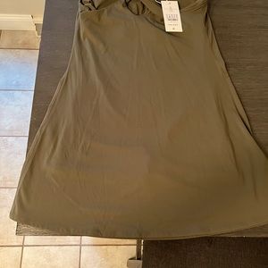 Size medium dress from Halara. Never worn! Medium to Dark green